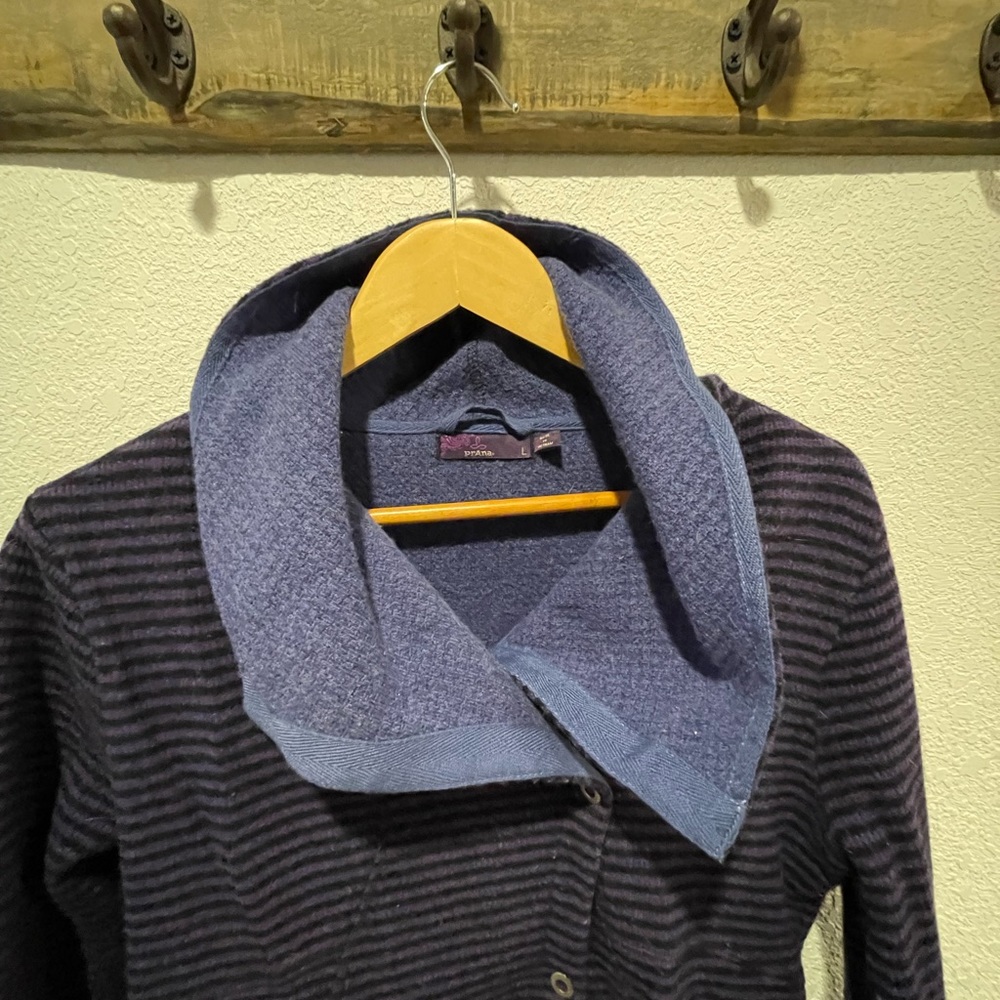 PRANA button up sweater - Picture 2 of 5